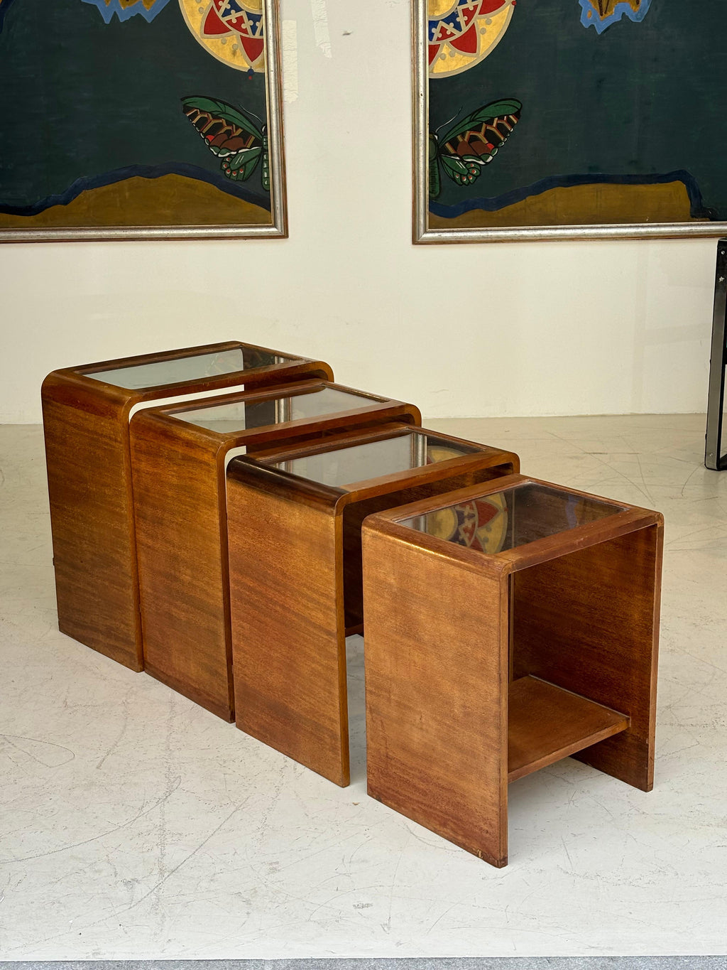 Nice french nesting table circa 1940 in the taste of Francis Jourdain