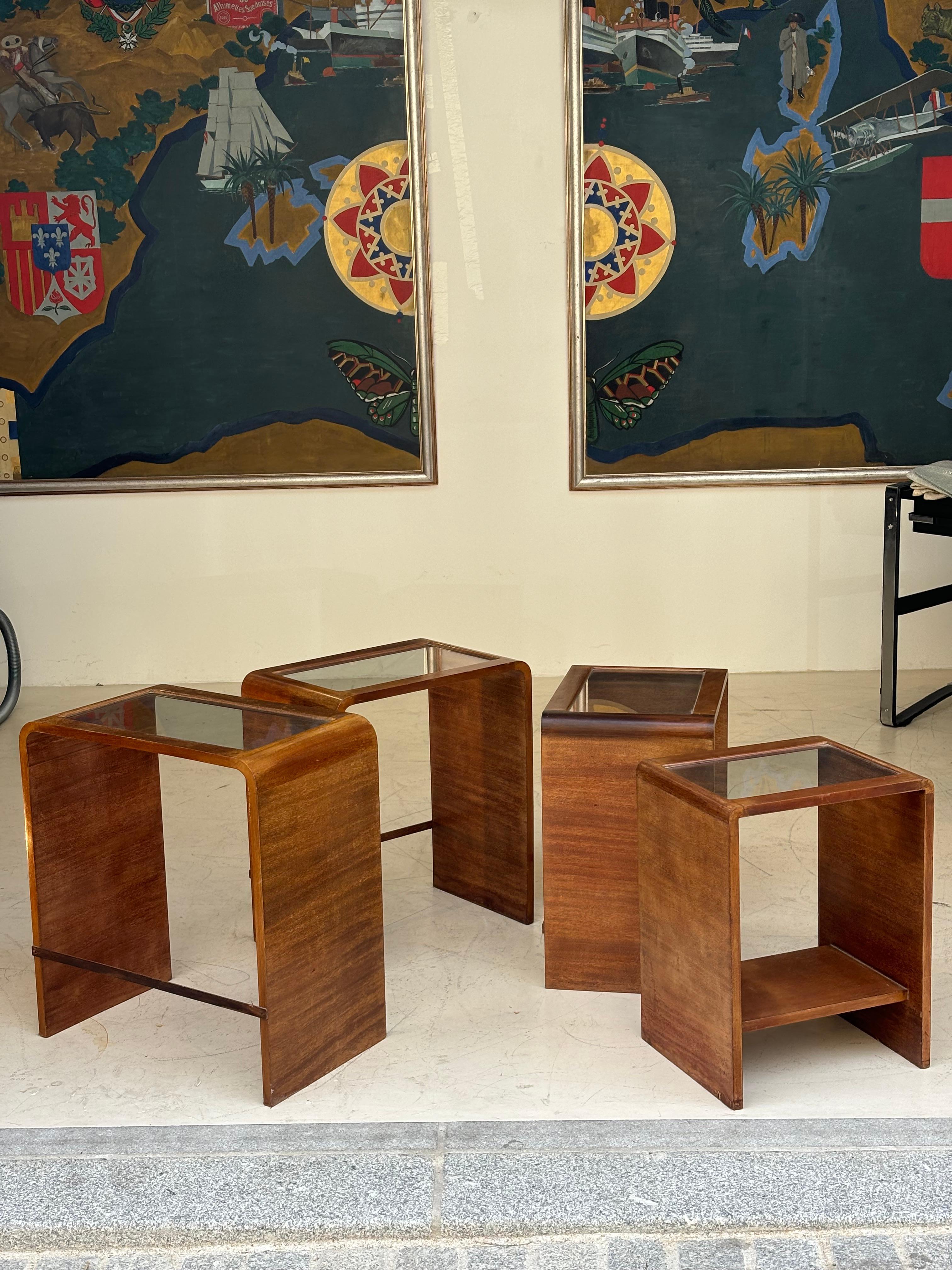 Nice french nesting table circa 1940 in the taste of Francis Jourdain