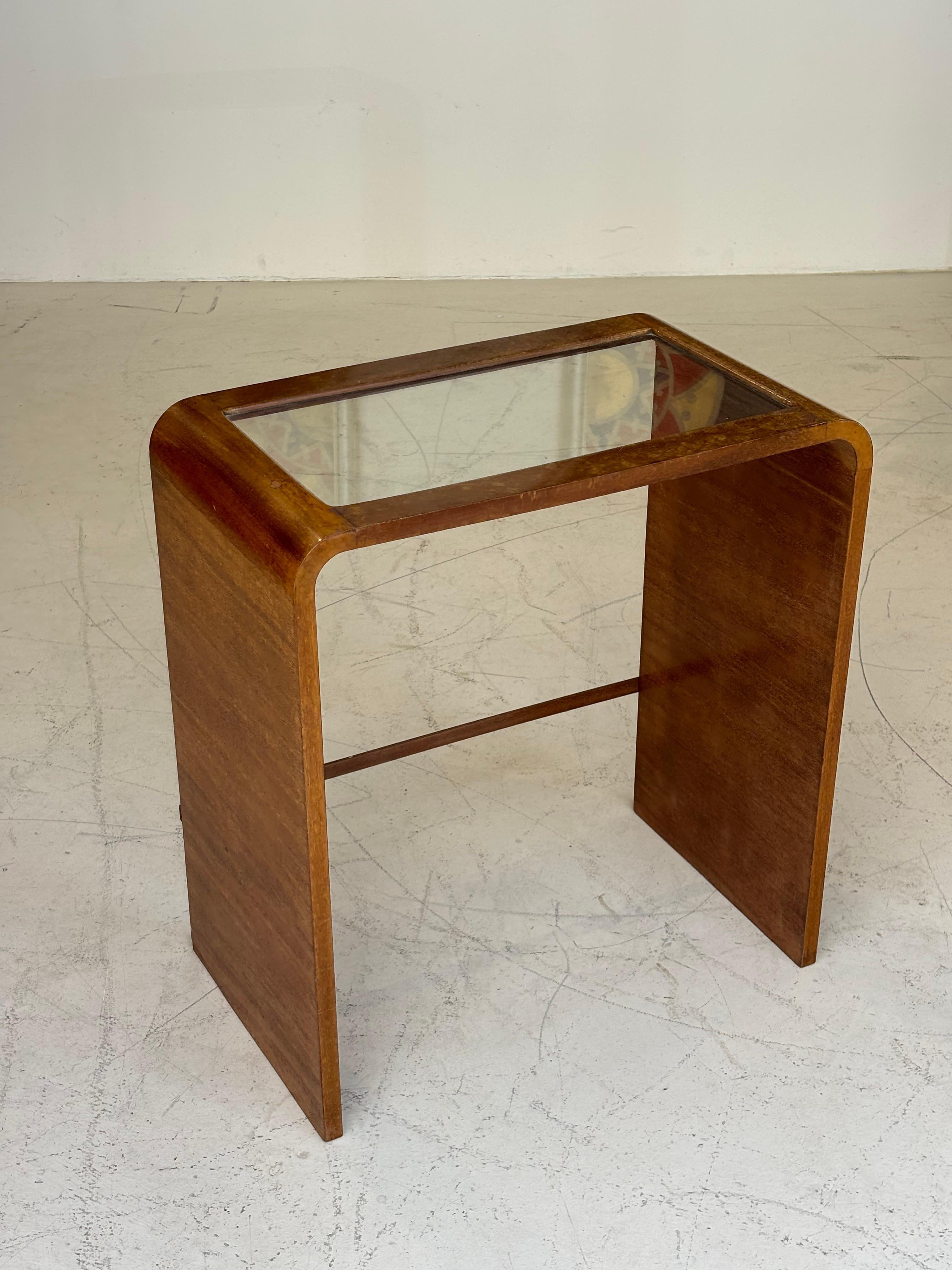 Nice french nesting table circa 1940 in the taste of Francis Jourdain