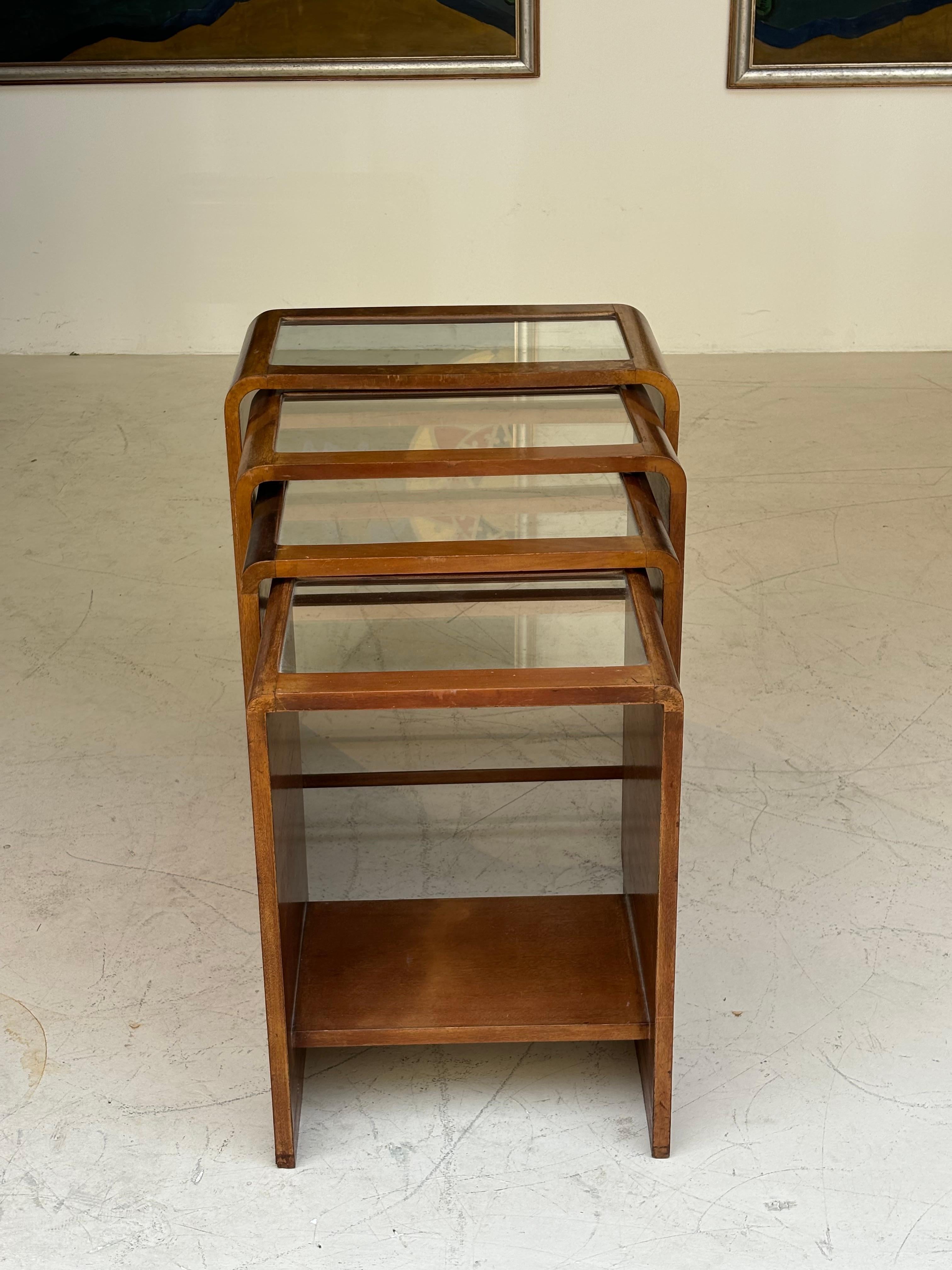 Nice french nesting table circa 1940 in the taste of Francis Jourdain