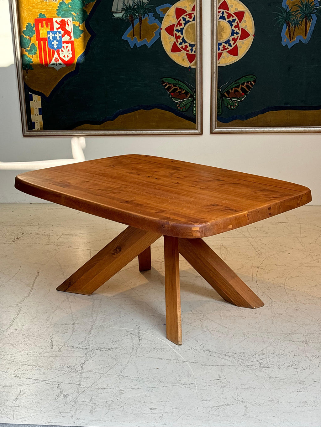 Dining table : « T35 C » by Pierre Chapo, circa 1970 in massive elm