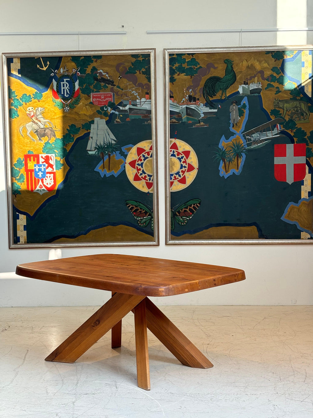 Dining table : « T35 C » by Pierre Chapo, circa 1970 in massive elm
