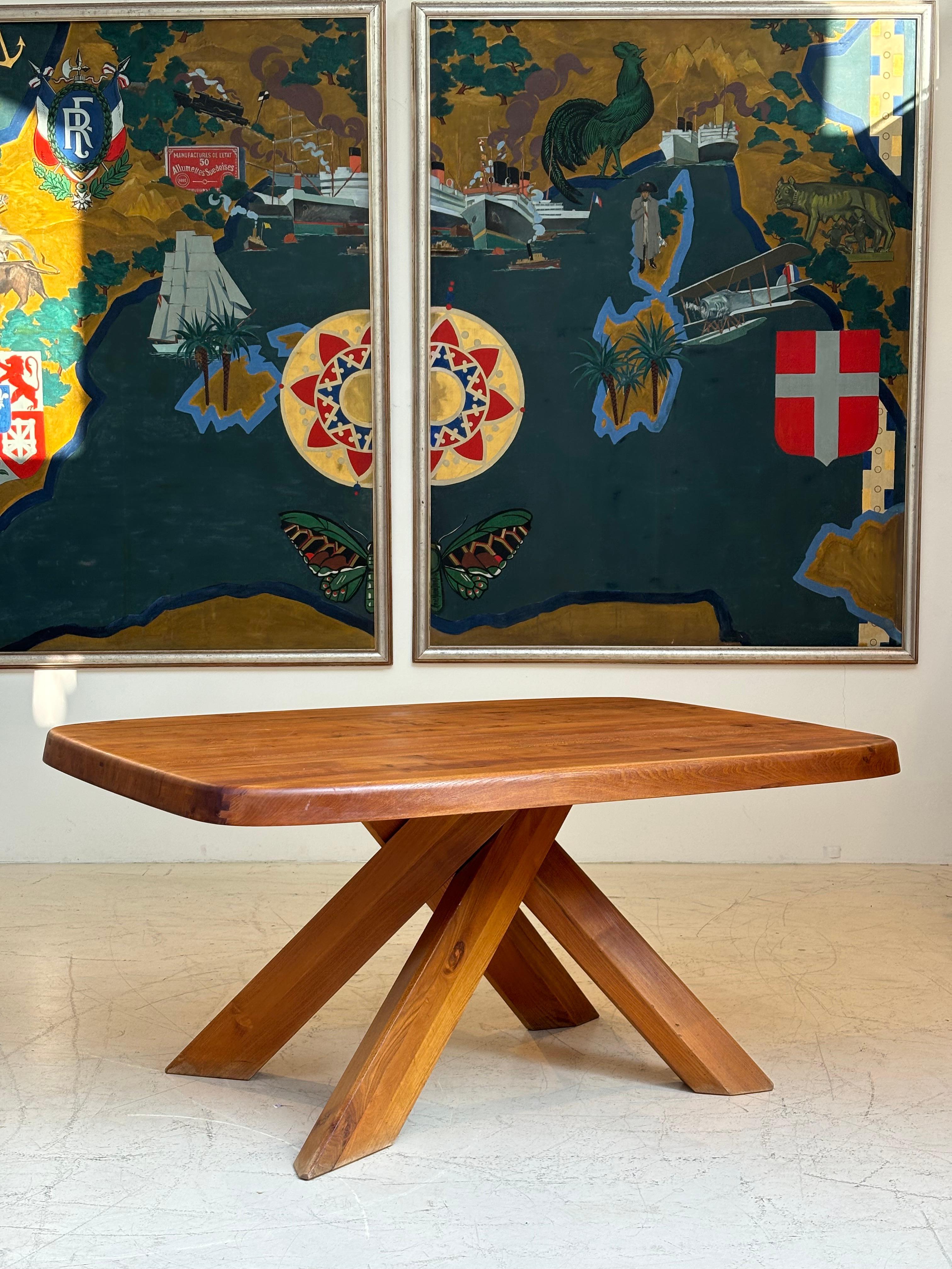 Dining table : « T35 C » by Pierre Chapo, circa 1970 in massive elm