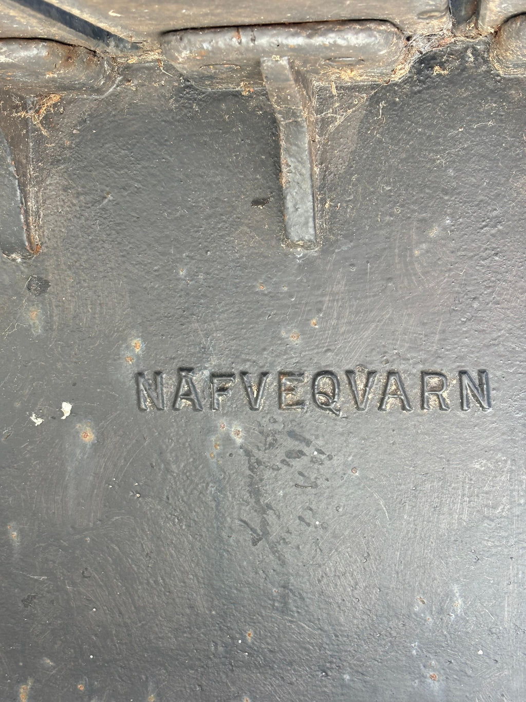 Incredible bench by Folke Bensow by Näfveqvarn, circa 1923.