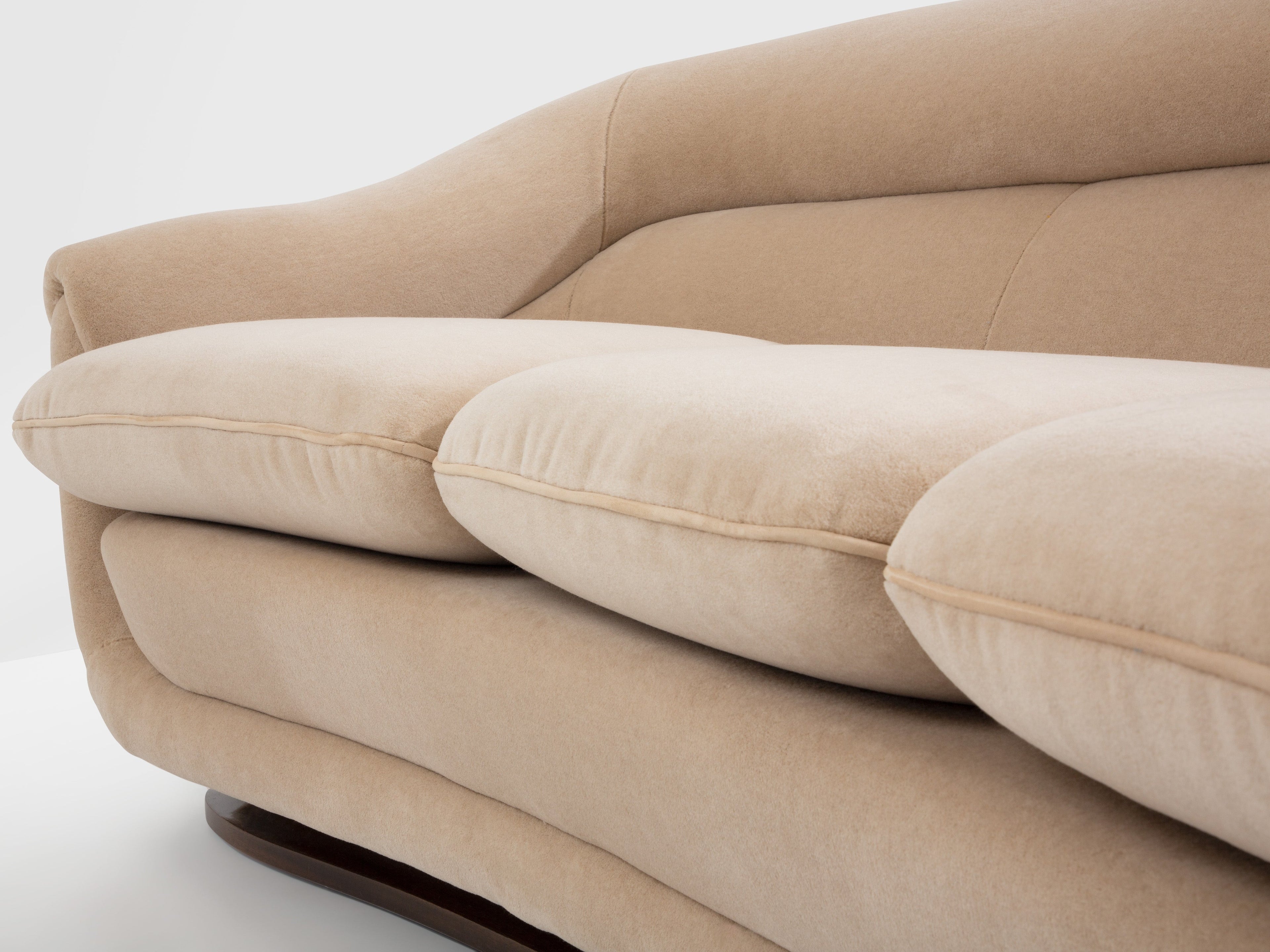 Isa Bergamo large Art Deco walnut mohair velvet sofa 1940s