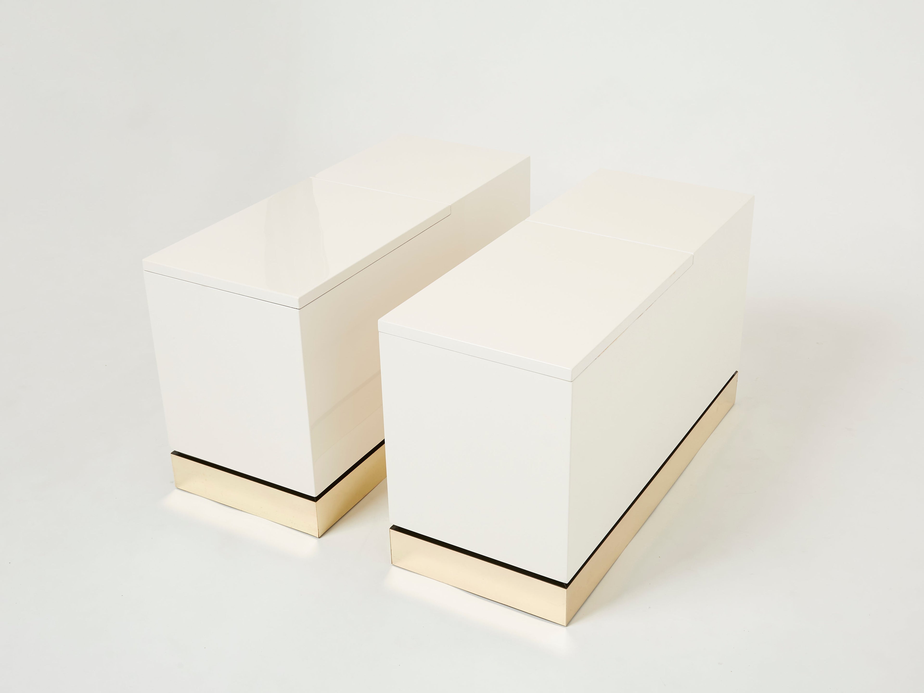 Pair of trunk end tables by J.C. Mahey brass white lacquered 1970s