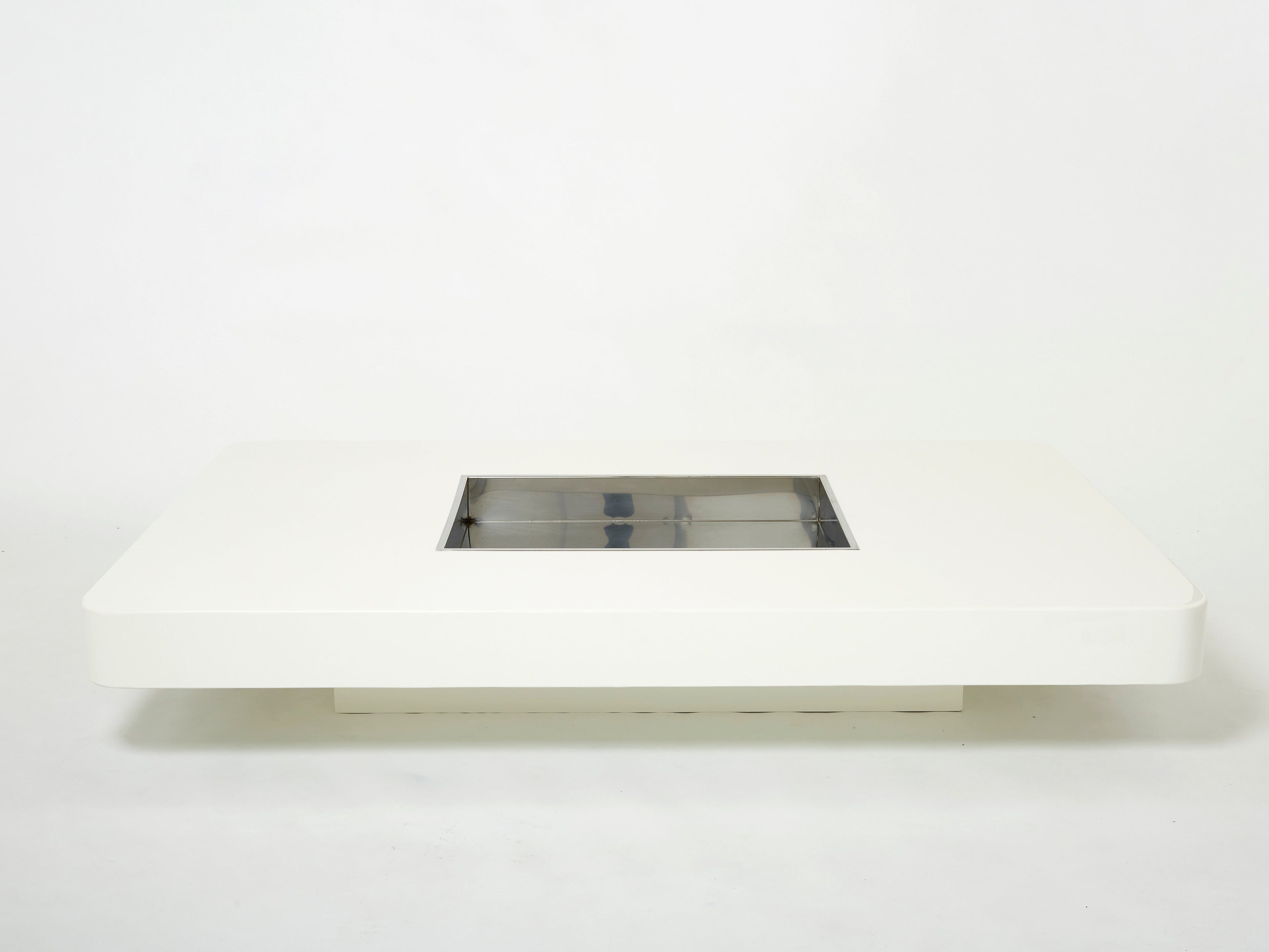Large Willy Rizzo white lacquer and chrome bar coffee table 1970s