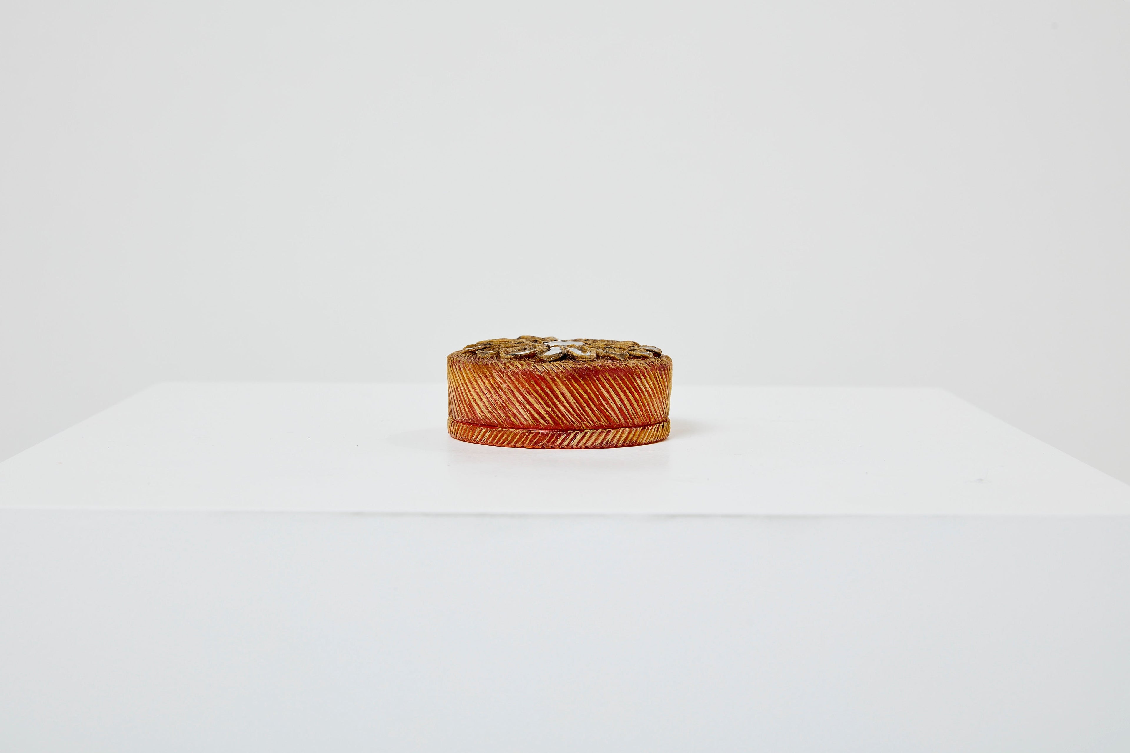Line Vautrin orange talosel marguerite mirror round box 1960