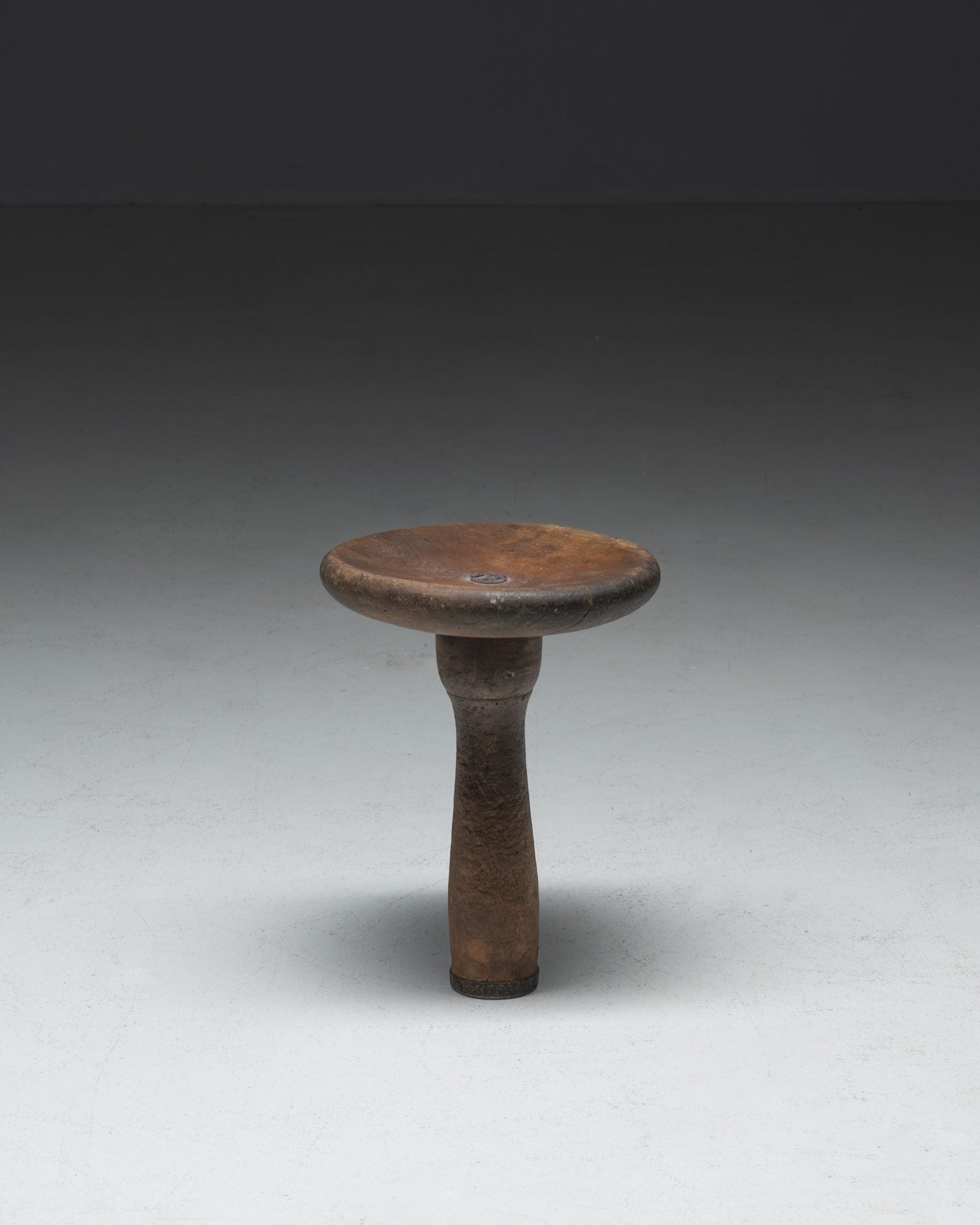Monopod Milking Stool