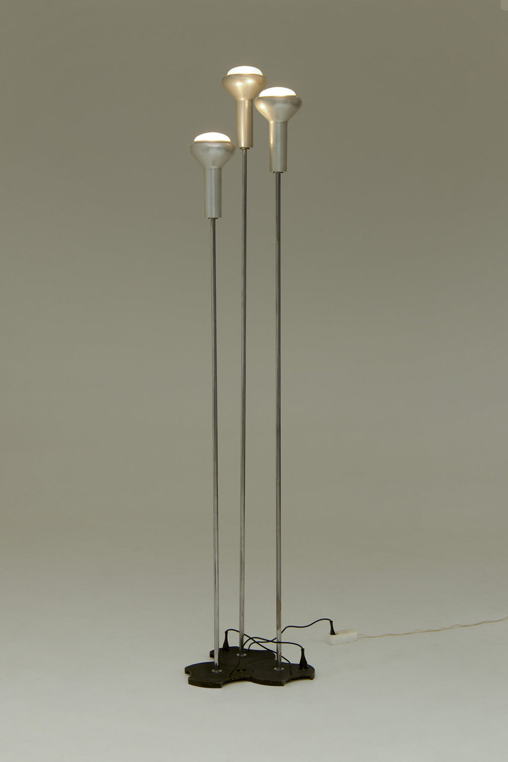 Gino Sarfatti Model 1073/3 Floor Lamp