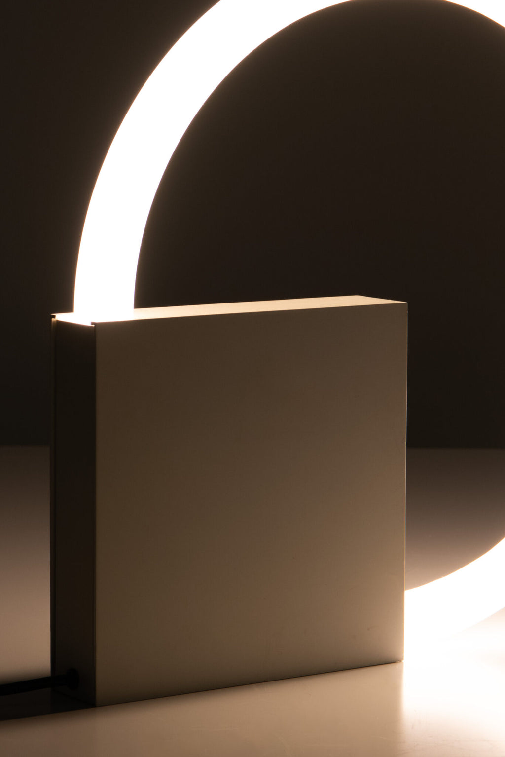 Aldo van den Nieuwelaar TC6 Lamp