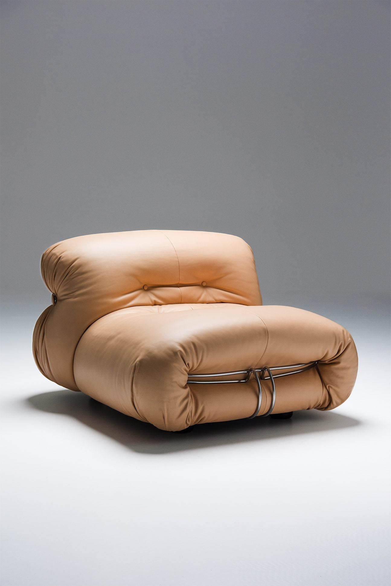 Tobia & Afra Scarpa Pair of ‘Soriana’ Lounge Chairs – Cassina