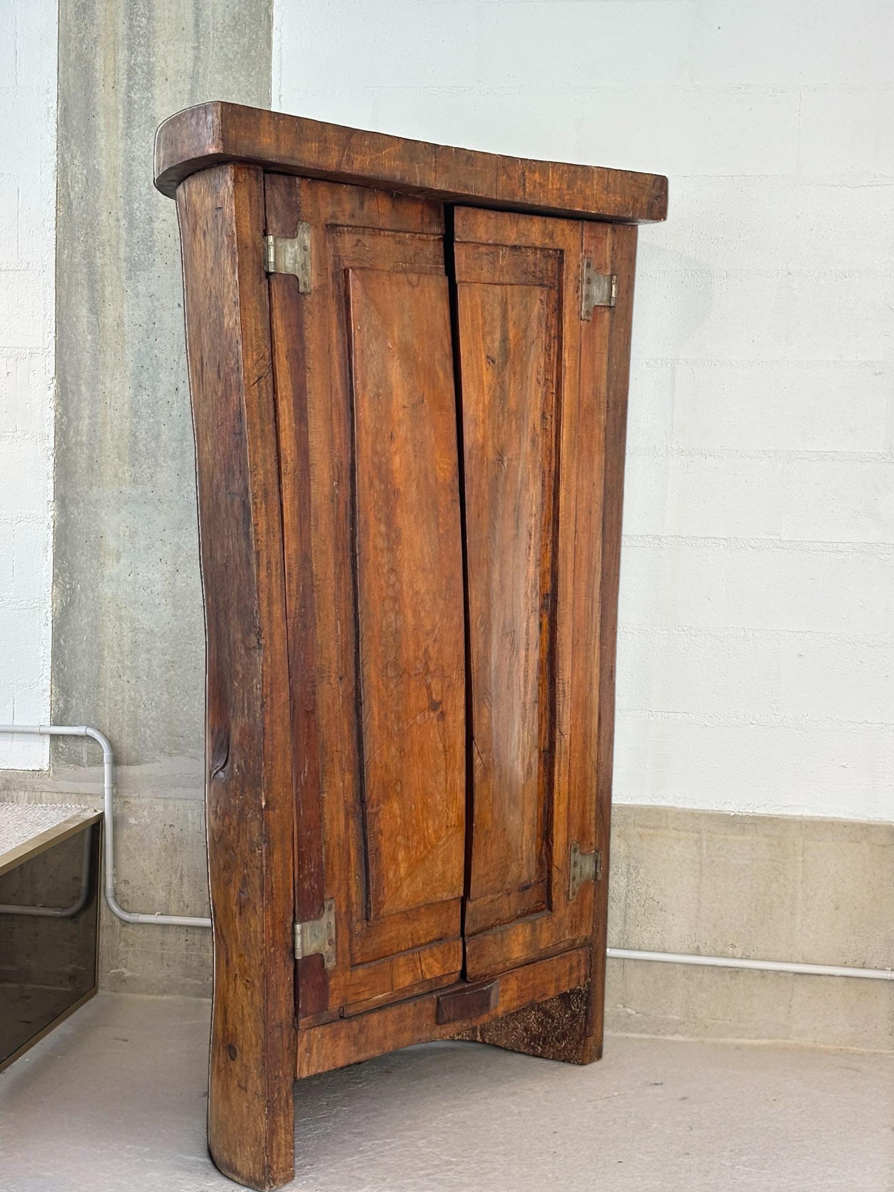 Rarissime armoire de Zanine Caldas, pièce unique