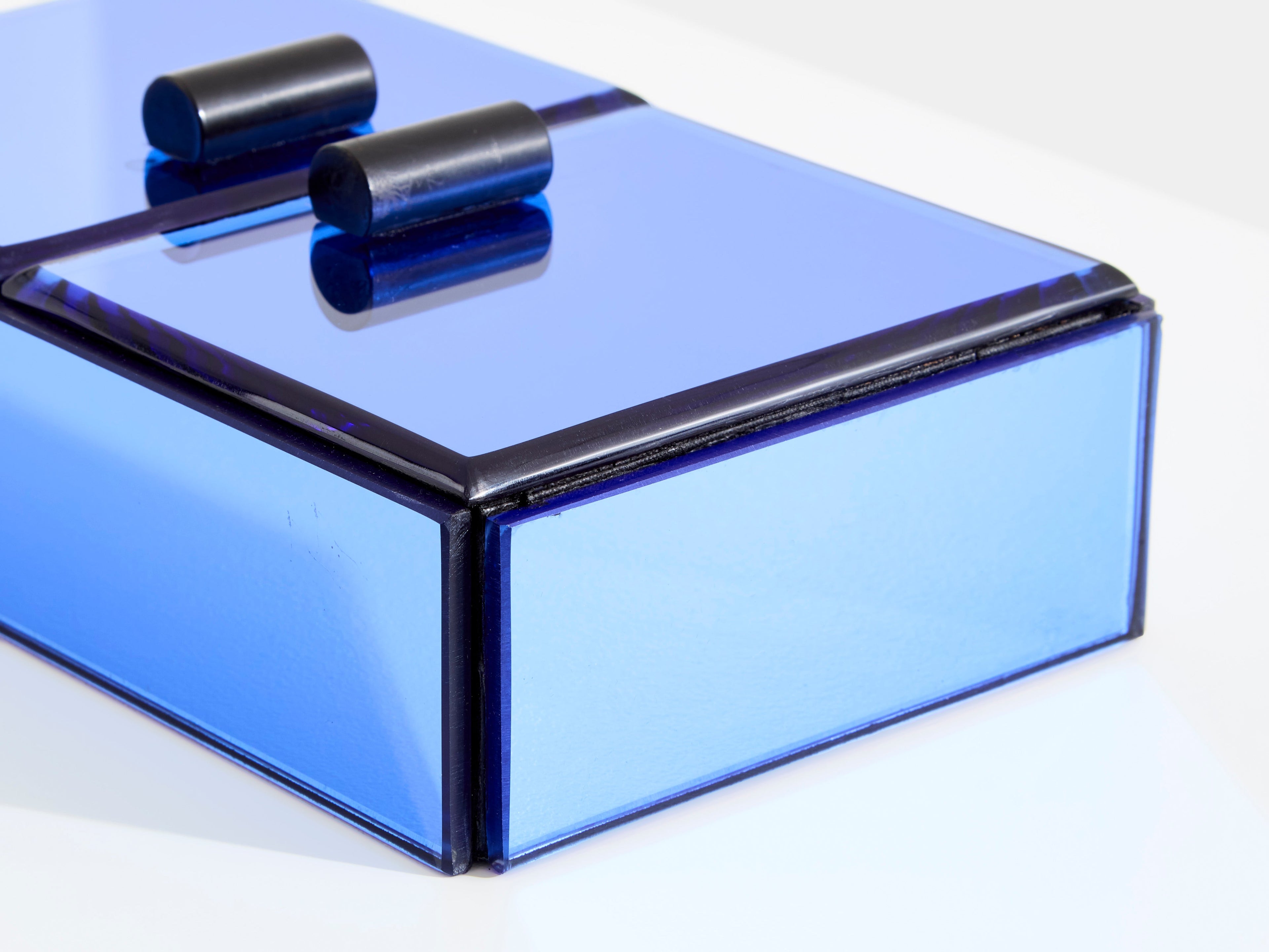 Pietro Chiesa for Fontana Arte blue mirror jewellery box 1940