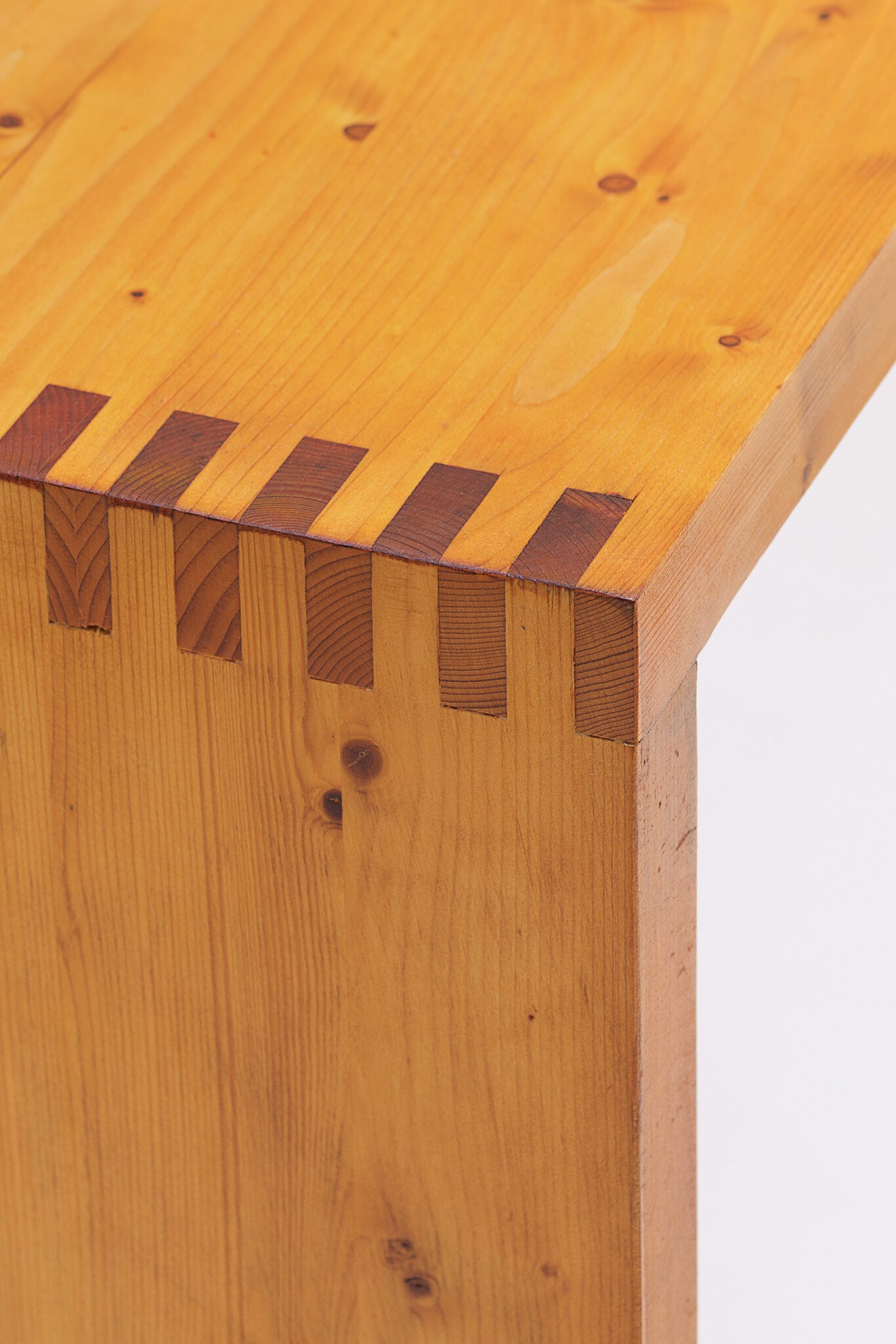 Ate van Apeldoorn Desk in Solid Pine