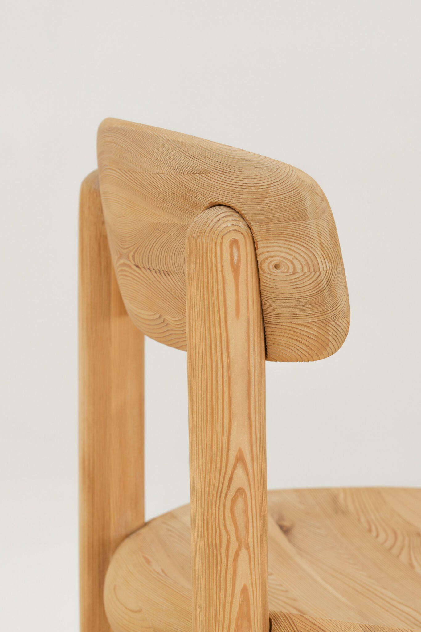 Rainer Daumiller Set of 6 dining chairs in pine