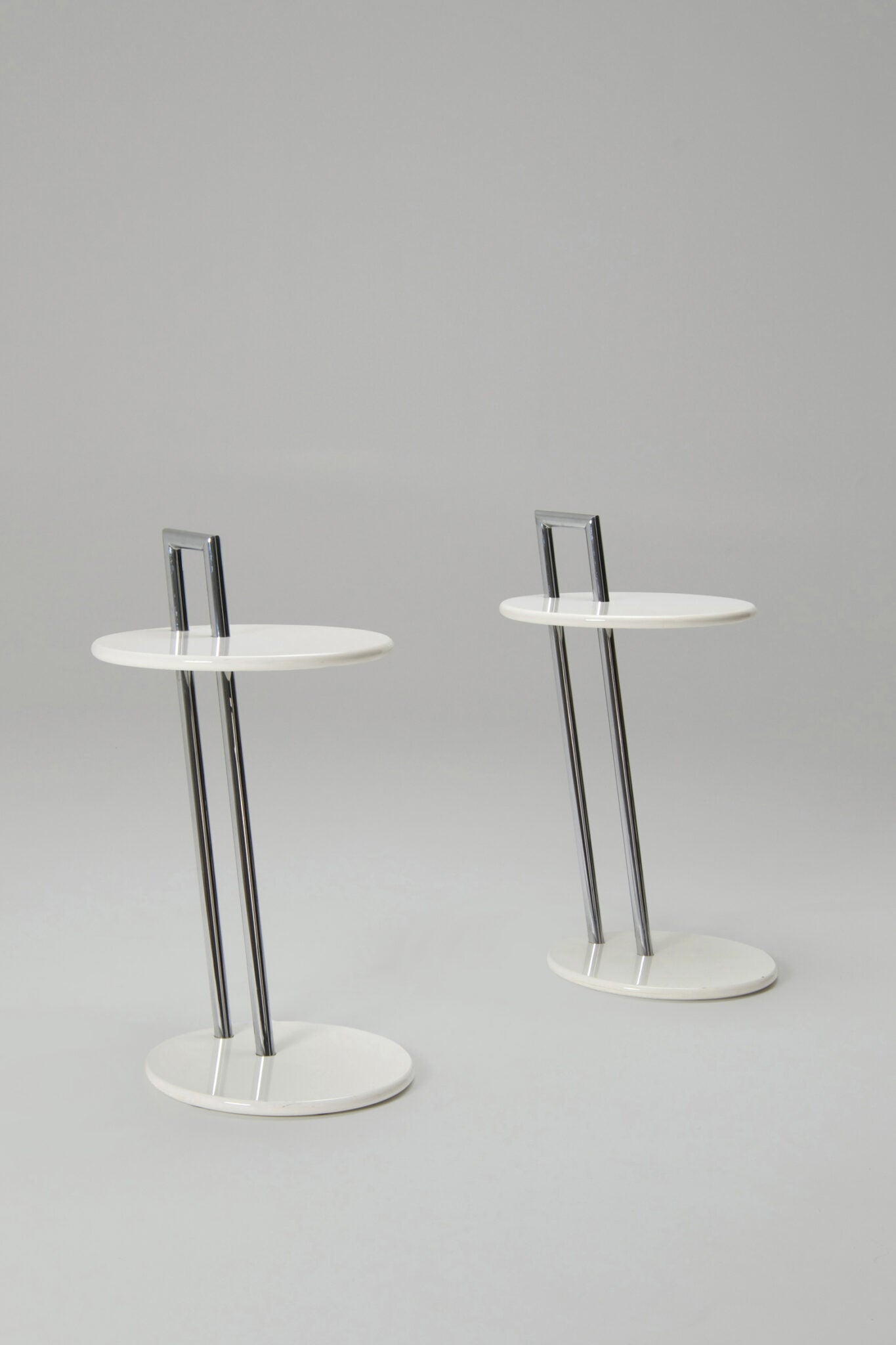 Eileen Gray A set of occasional side tables