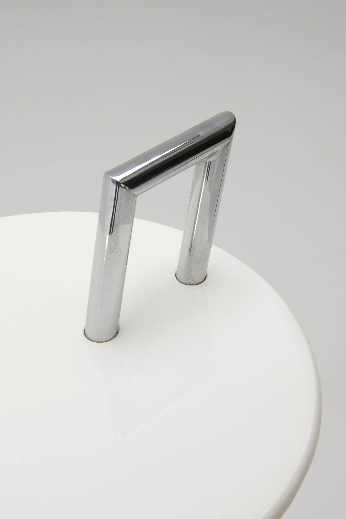 Eileen Gray A set of occasional side tables