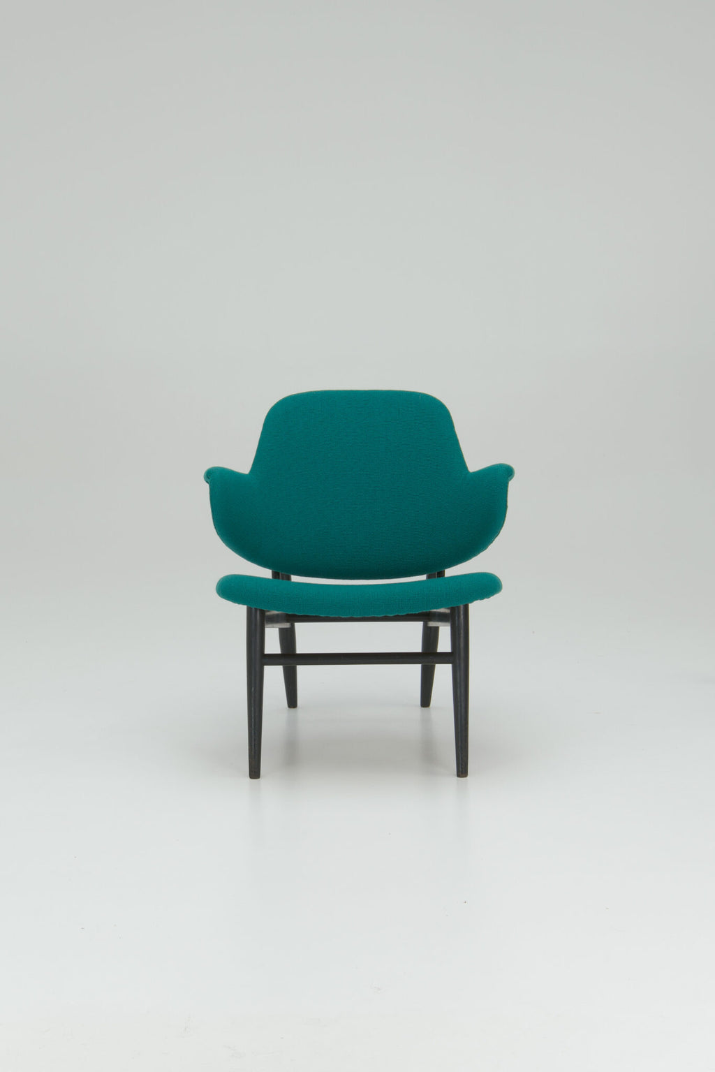 Ib Kofod-Larsen Shell Lounge Chair