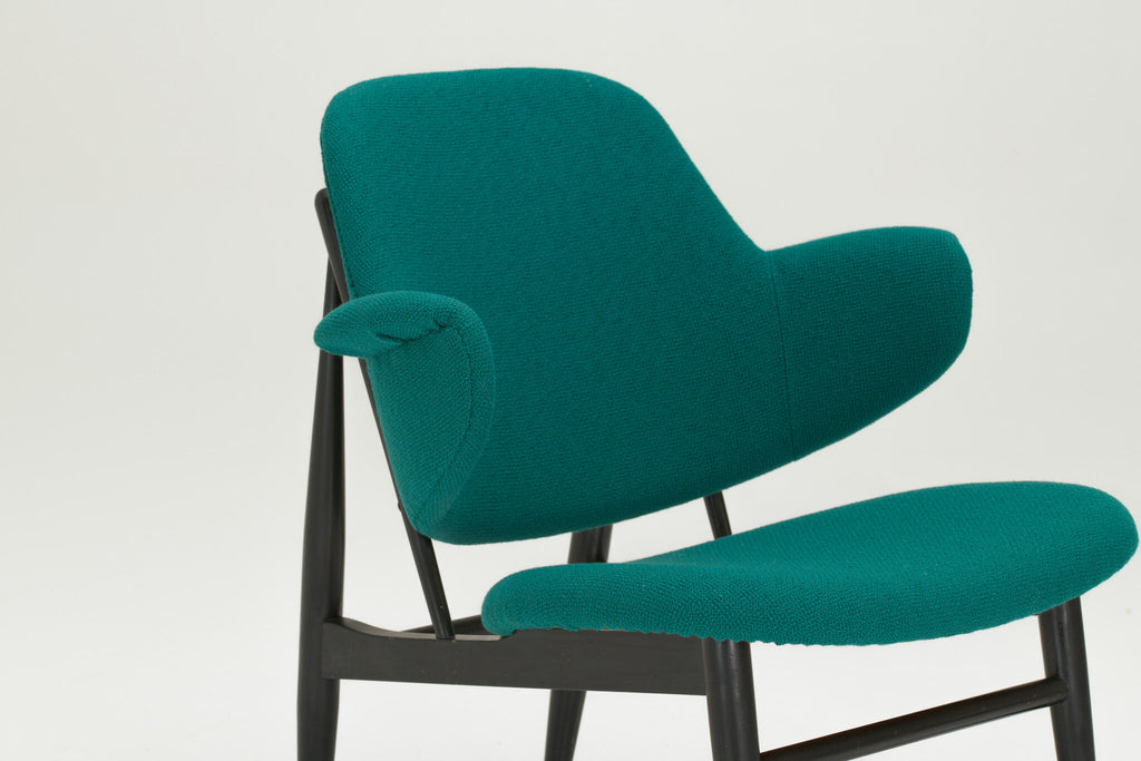 Ib Kofod-Larsen Shell Lounge Chair