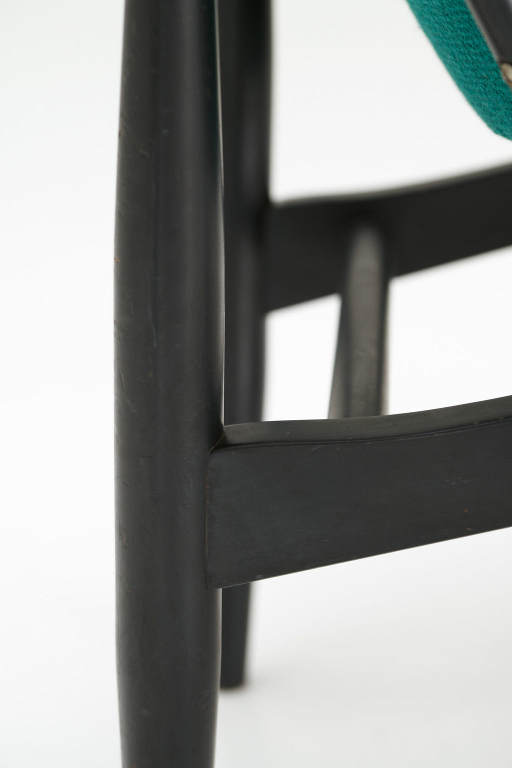 Ib Kofod-Larsen Shell Lounge Chair