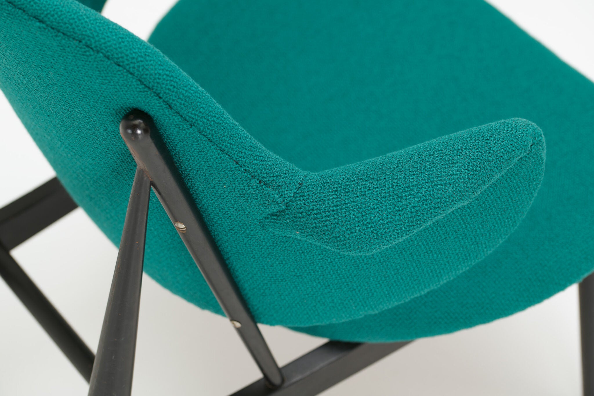 Ib Kofod-Larsen Shell Lounge Chair