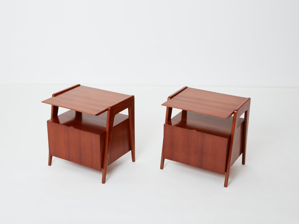 Silvio Cavatorta pair of mahogany wood nightstands 1950