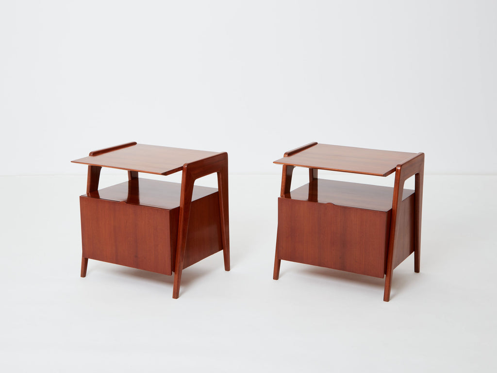Silvio Cavatorta pair of mahogany wood nightstands 1950