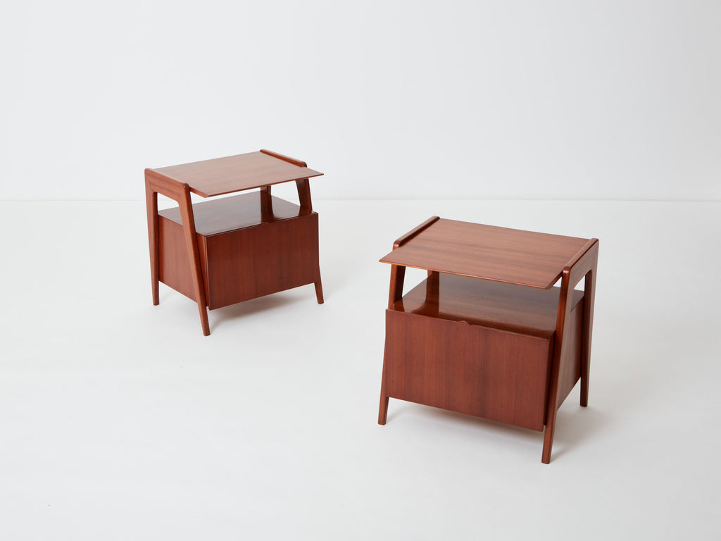 Silvio Cavatorta pair of mahogany wood nightstands 1950