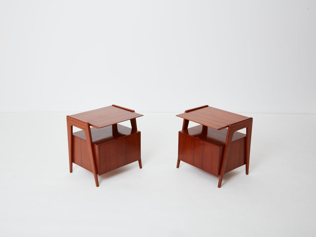 Silvio Cavatorta pair of mahogany wood nightstands 1950