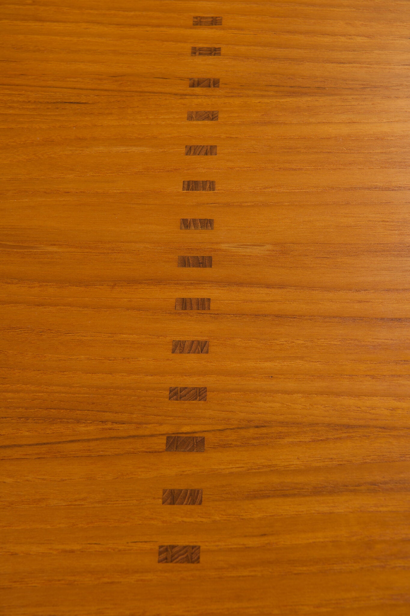 EXCEPTIONAL MID-CENTURY TABLE
