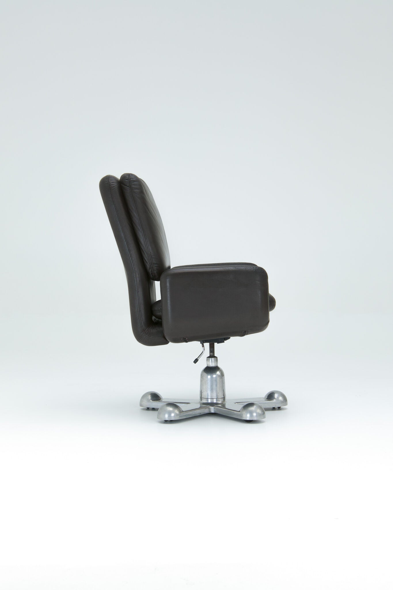 Perry King and Santiago Miranda Swivel Desk Chair – 1970s