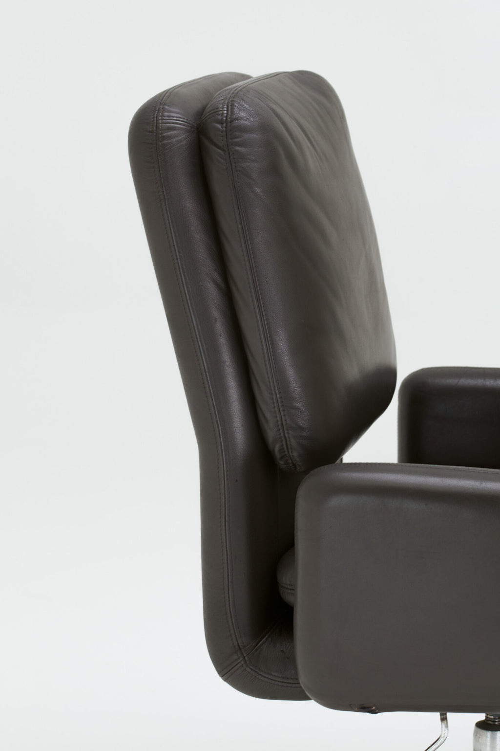 Perry King and Santiago Miranda Swivel Desk Chair – 1970s
