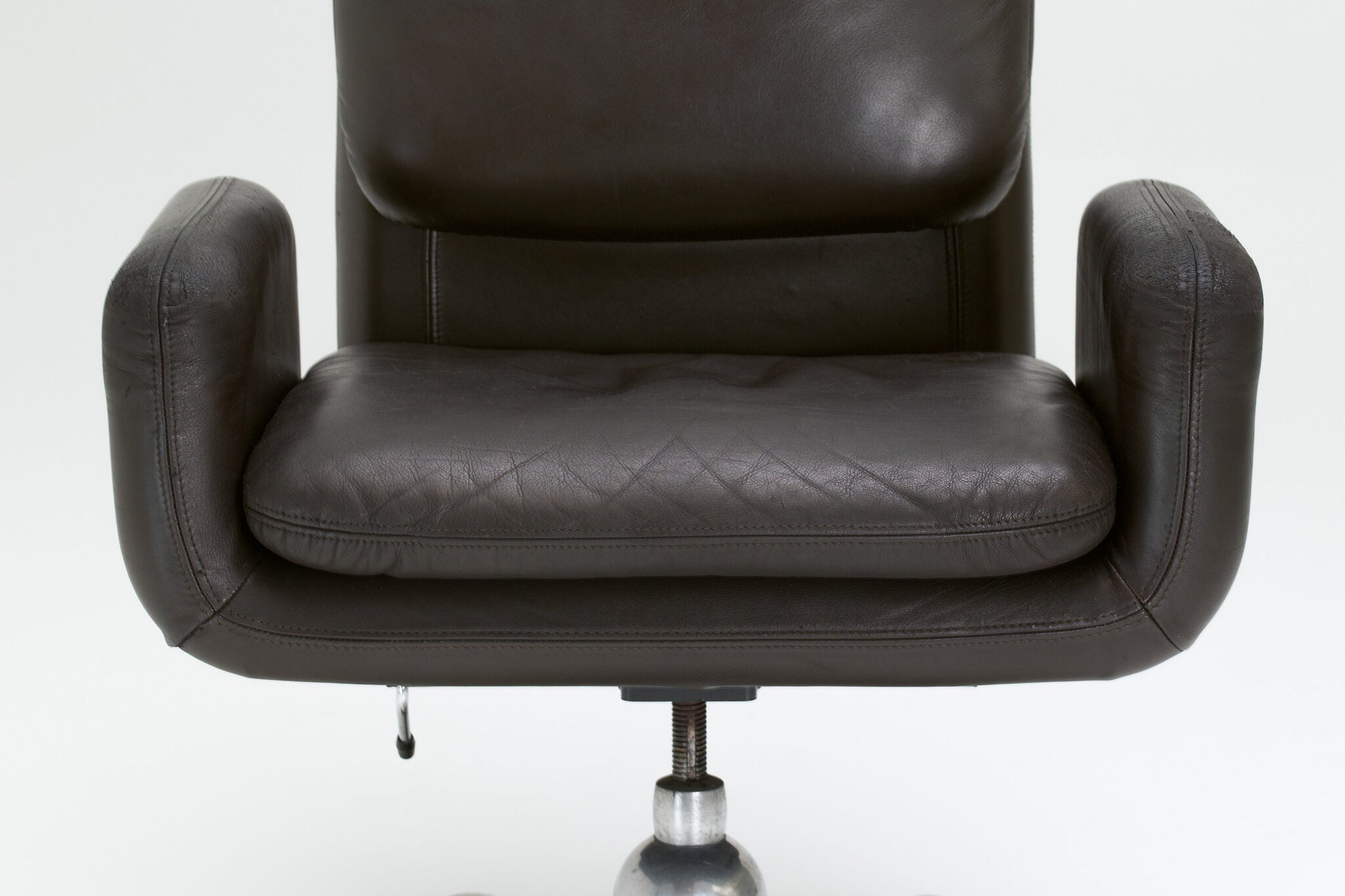 Perry King and Santiago Miranda Swivel Desk Chair – 1970s