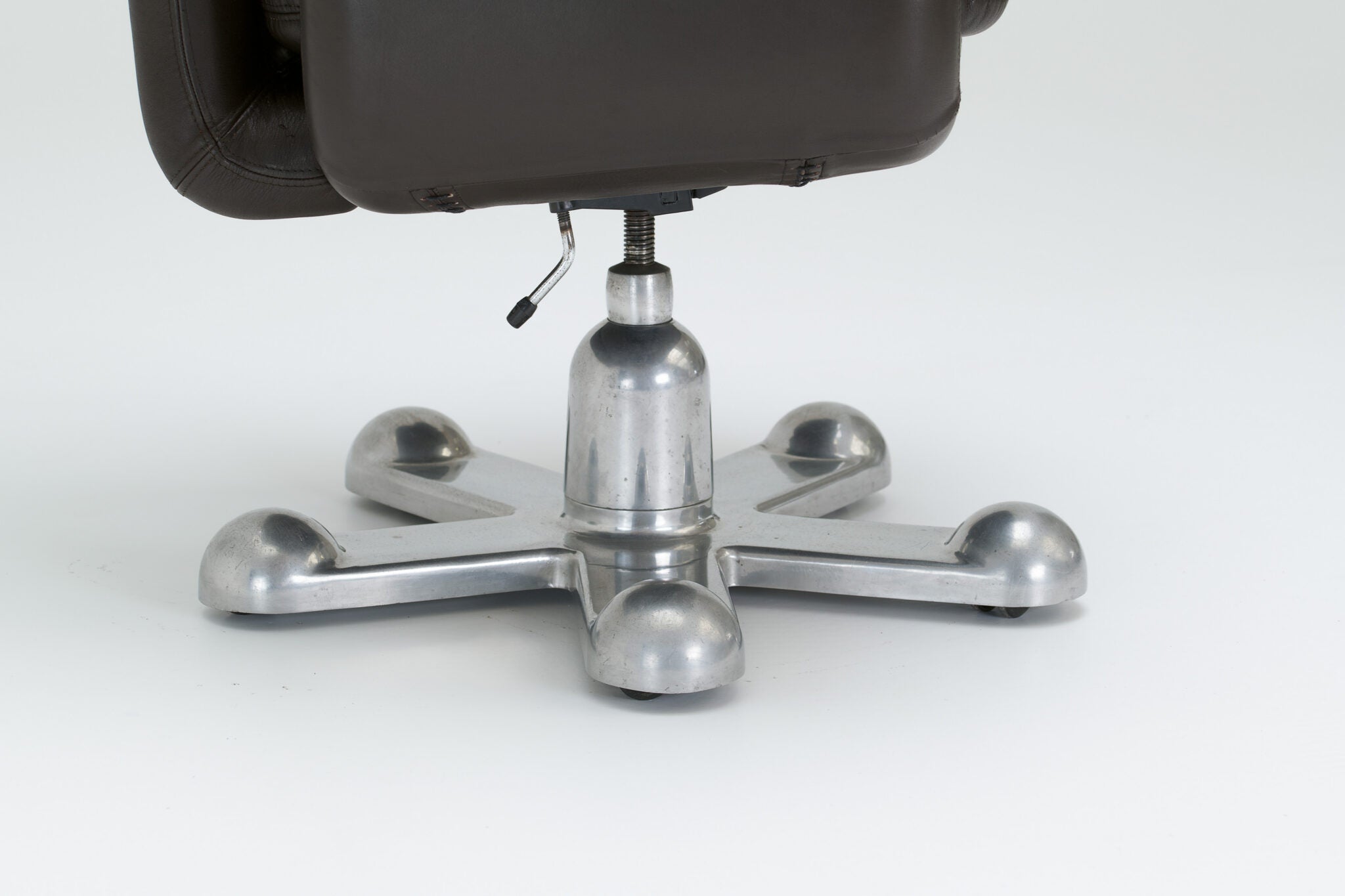 Perry King and Santiago Miranda Swivel Desk Chair – 1970s