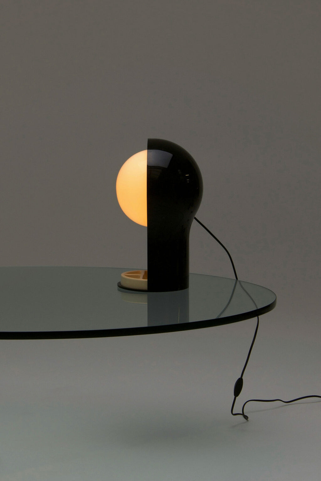 Vico Magistretti Telegono Table Lamp