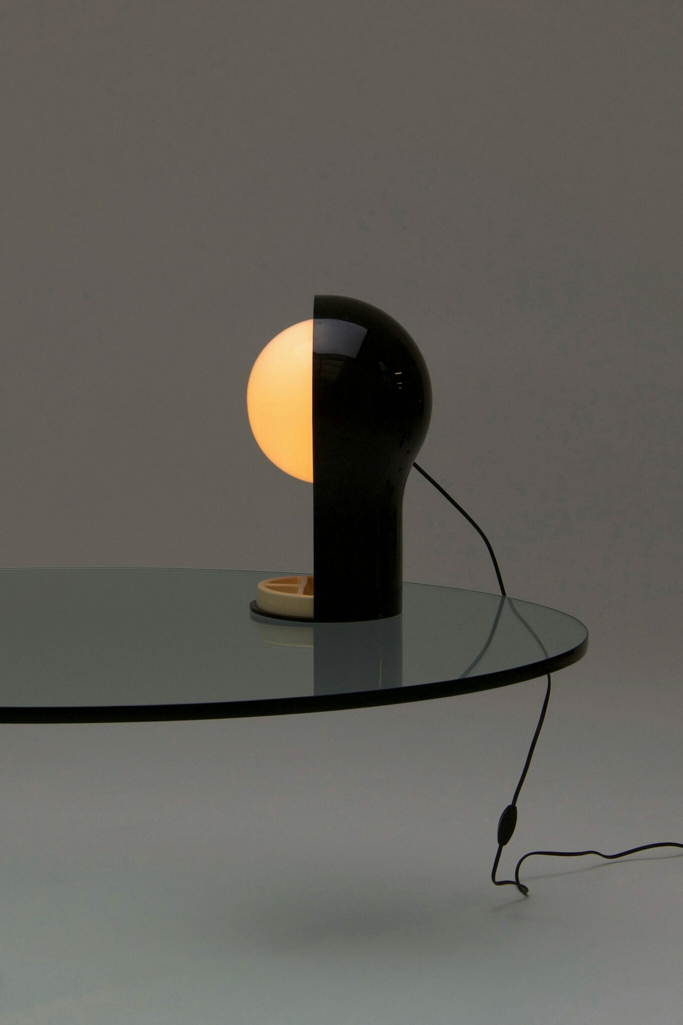 Vico Magistretti Telegono Table Lamp