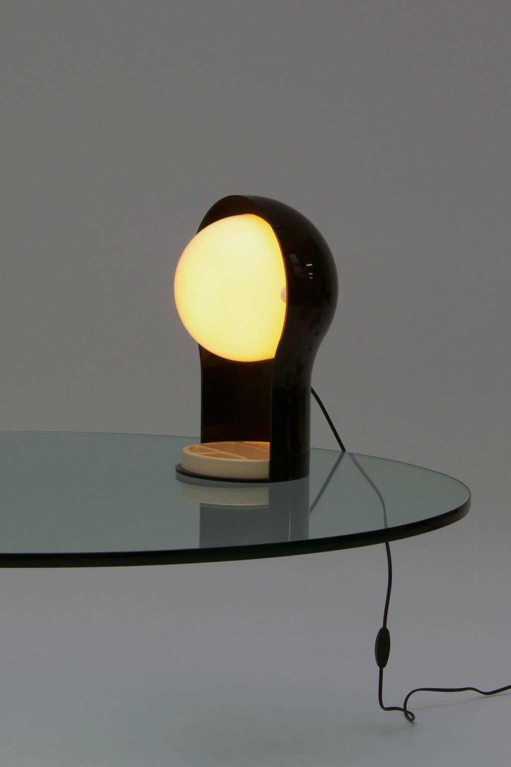 Vico Magistretti Telegono Table Lamp