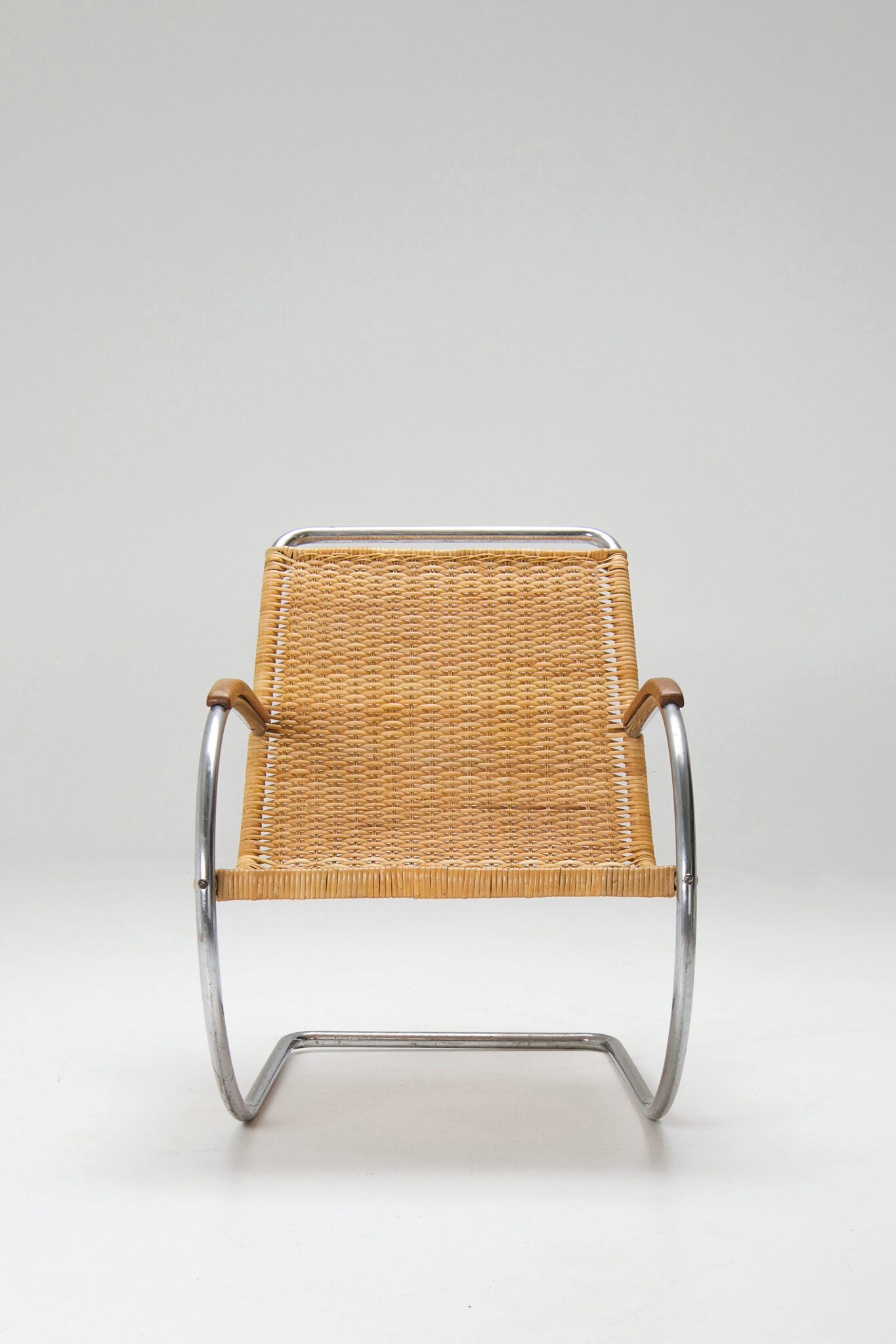Bas van Pelt Tubular Cantilever Lounge Chair