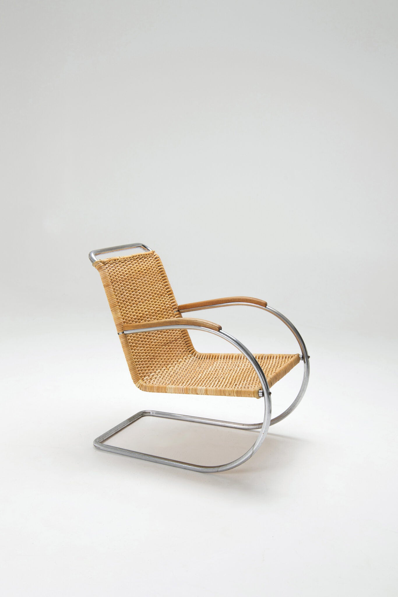 Bas van Pelt Tubular Cantilever Lounge Chair