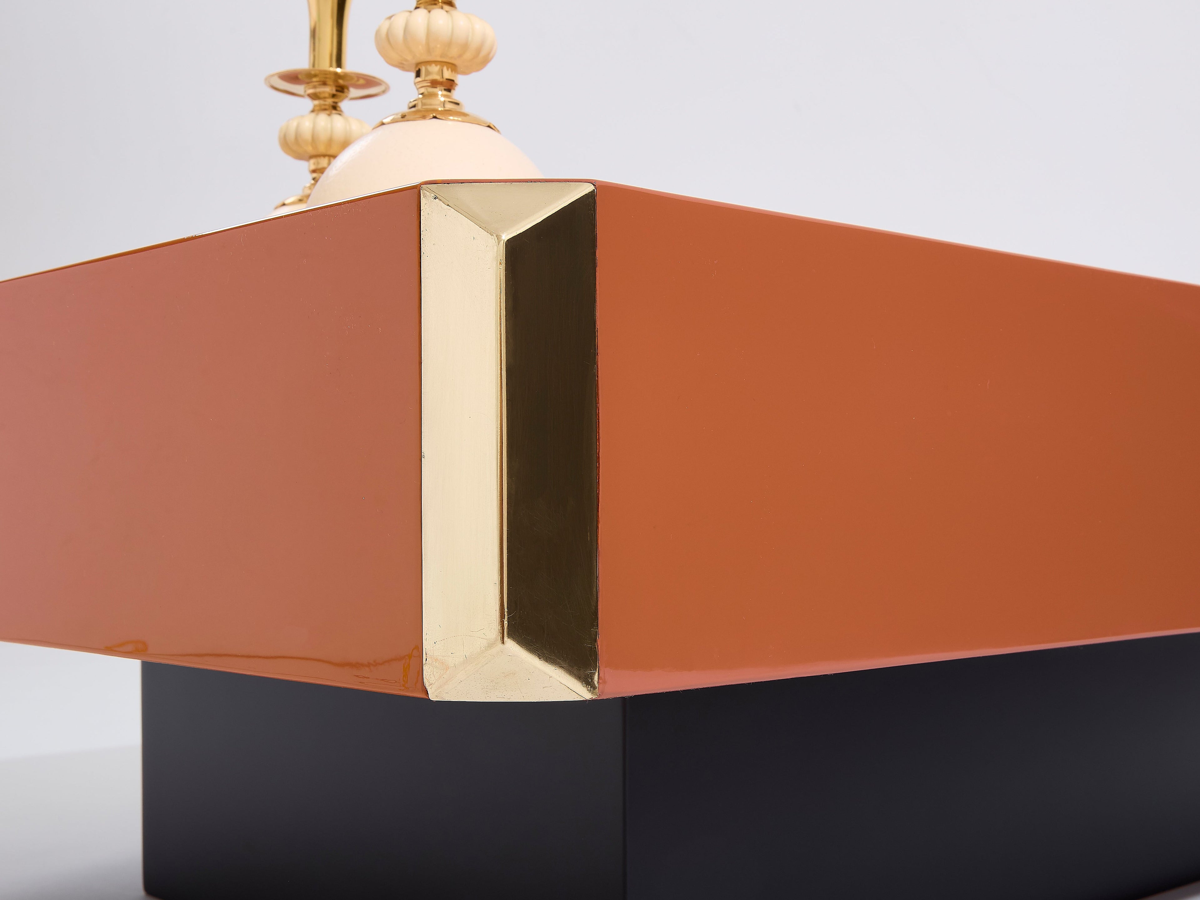 Willy Rizzo brown lacquer and brass bar coffee table Alveo 1970s