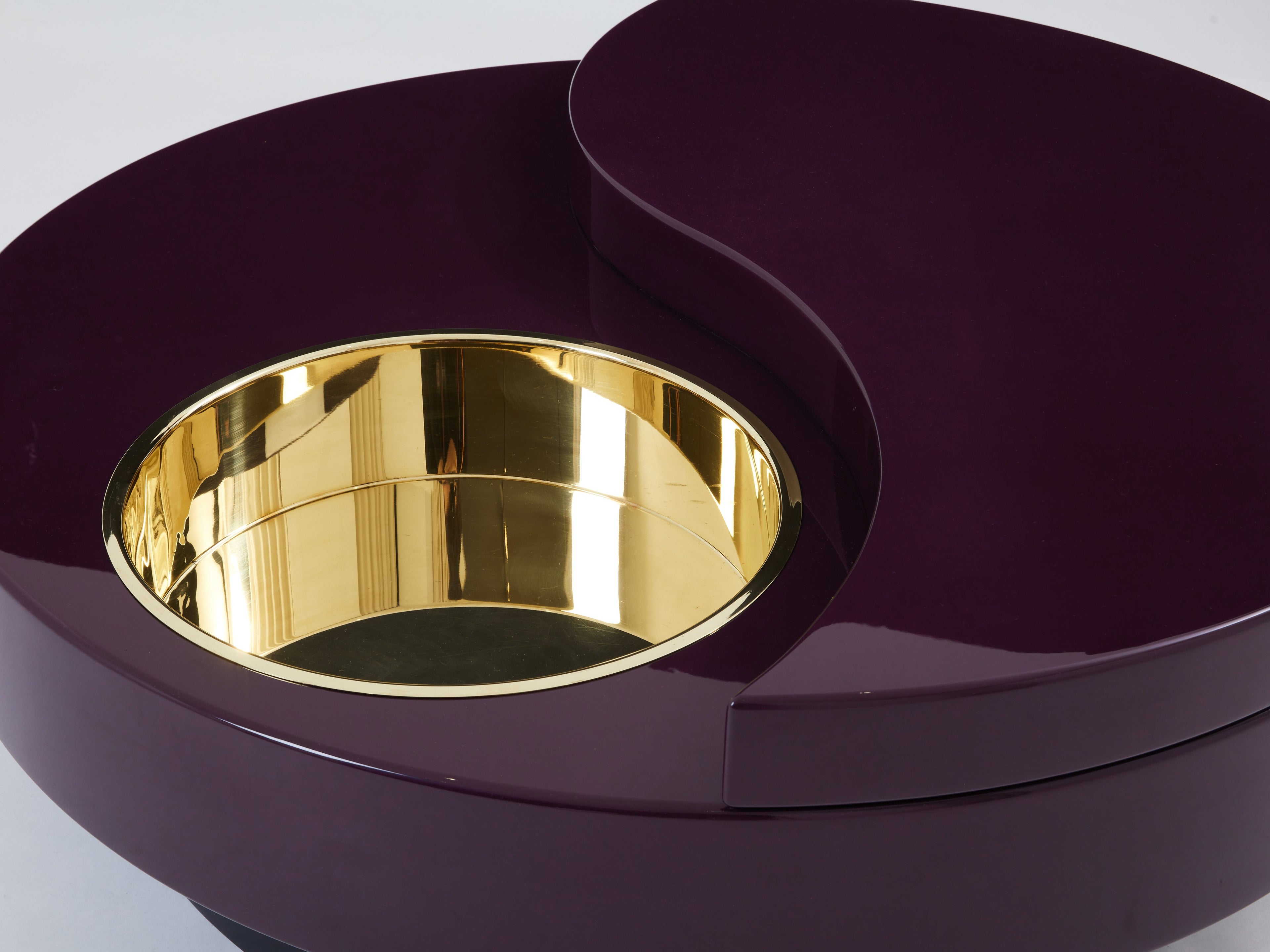 Willy Rizzo eggplant lacquer brass bar swivel coffee table TRG 1970s