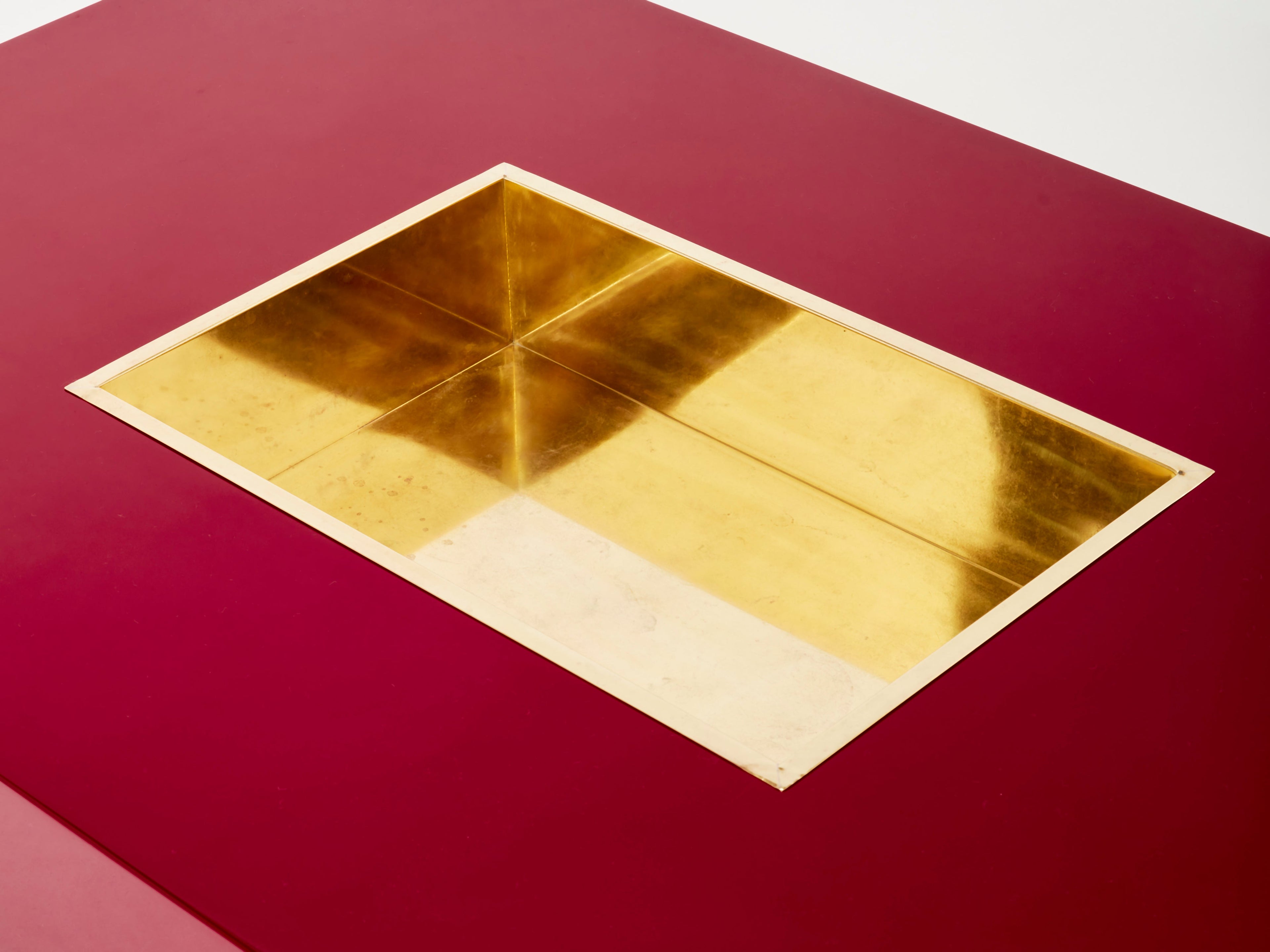 Willy Rizzo ruby red lacquer and brass bar coffee table Alveo 1970s