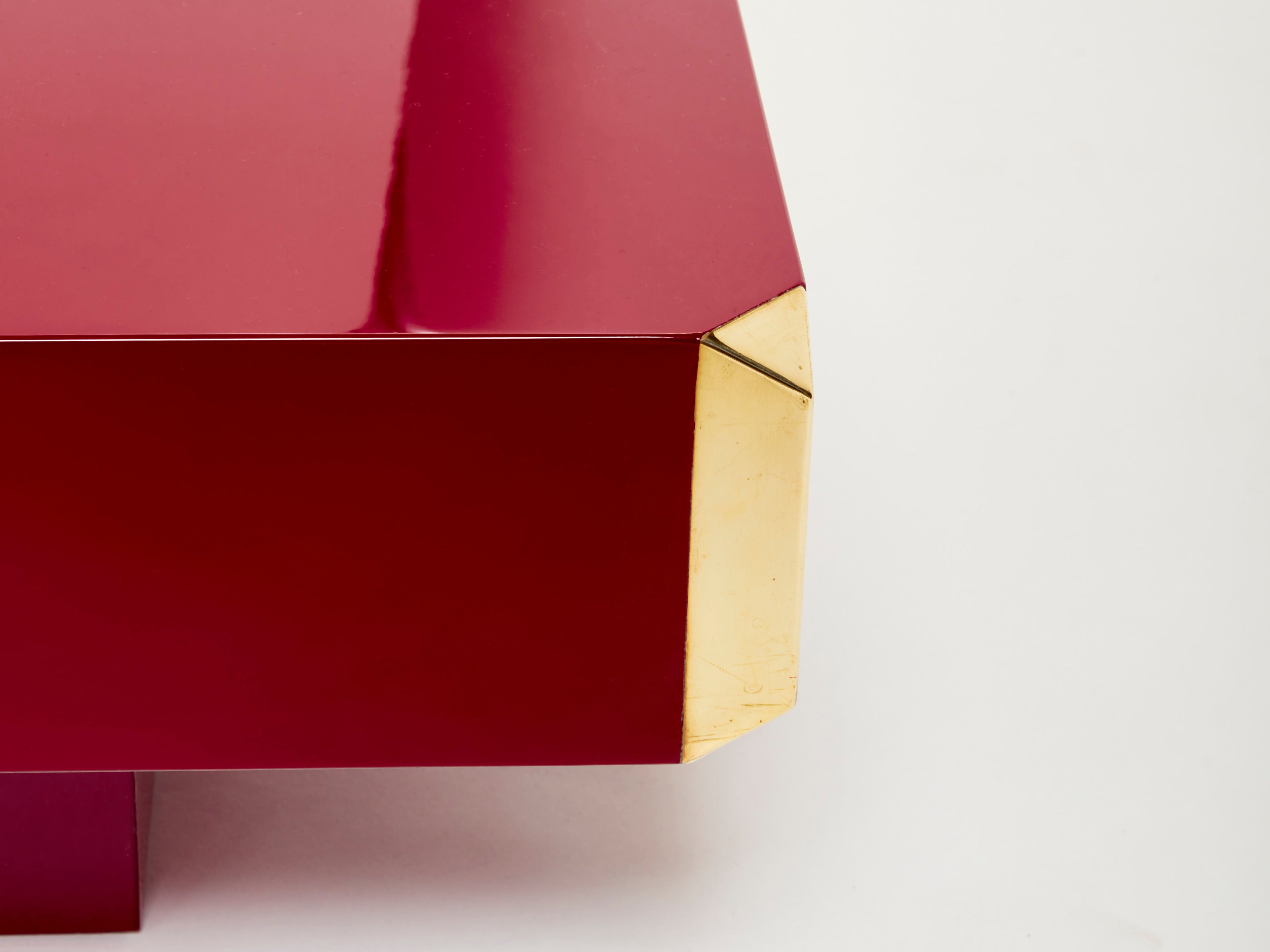 Willy Rizzo ruby red lacquer and brass bar coffee table Alveo 1970s
