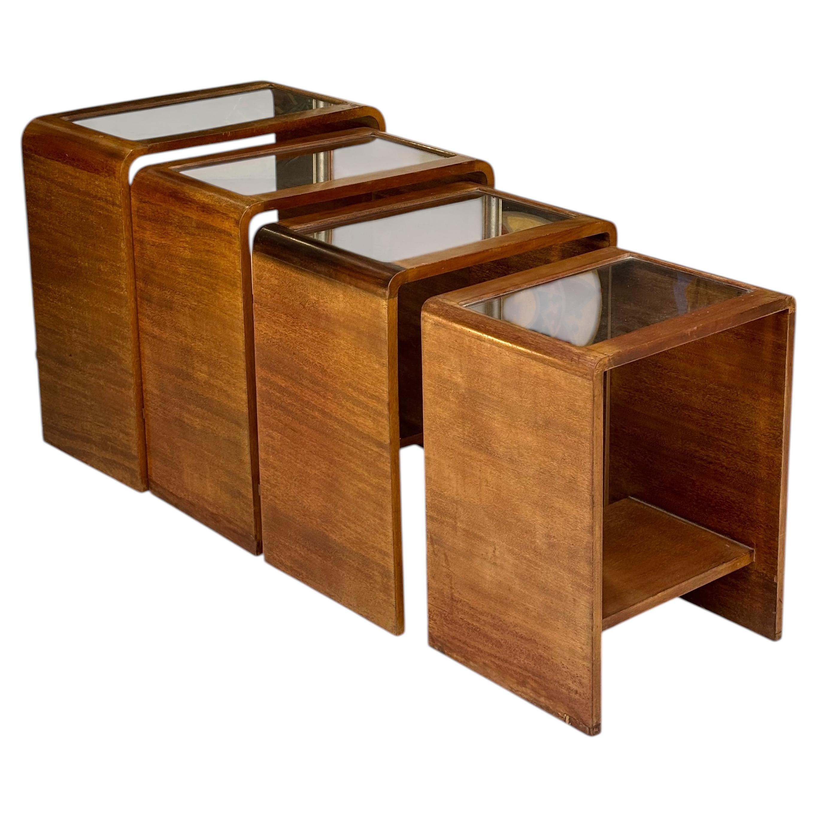 Nice french nesting table circa 1940 in the taste of Francis Jourdain