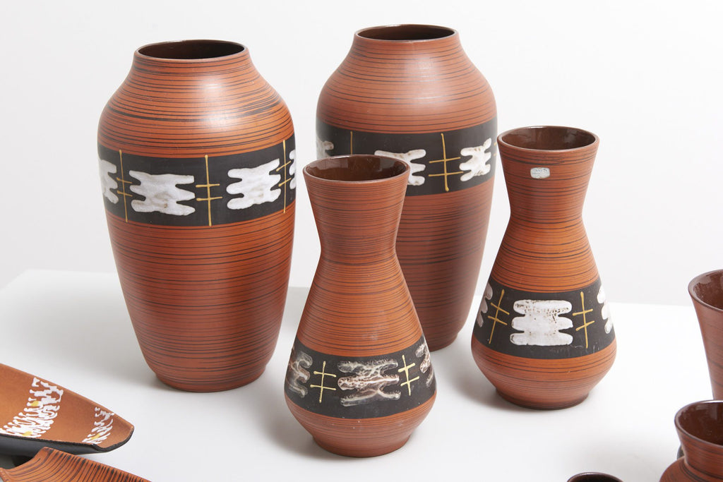 Lot ‘Keramos’ Pottery