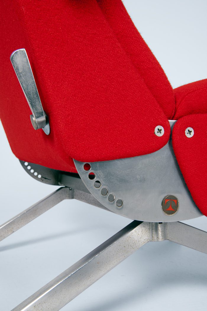 Osvaldo Borsani P40 Lounge Chair by Tecno